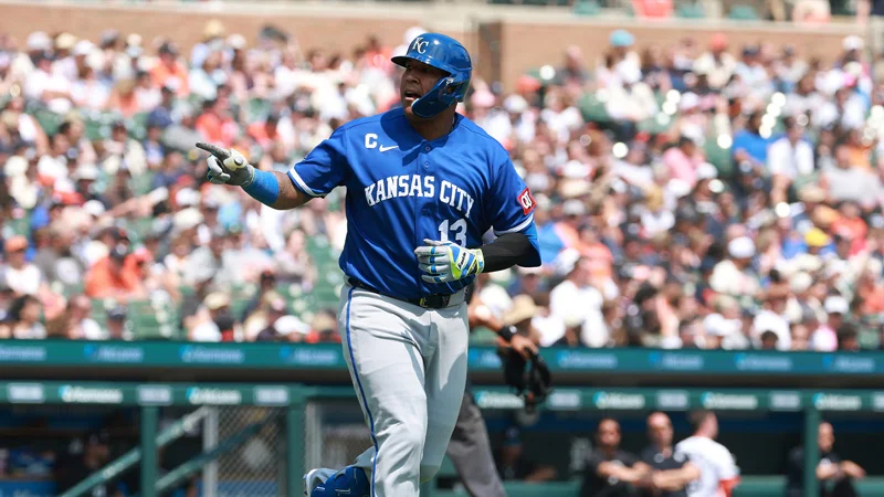 2026 MLB Milestones and Records Tracker: Salvador Perez New Royals HR Leader