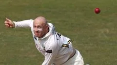 Parkinson spins Durham to three-day win at Worcs